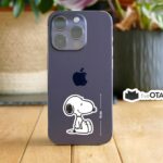 Minimalist Snoopy Sitting Sticker