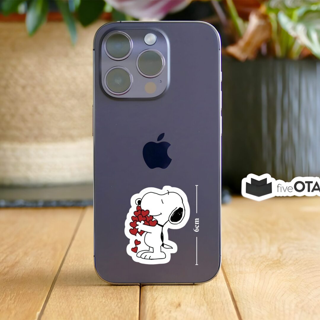 Snoopy Love Heart Hug Sticker